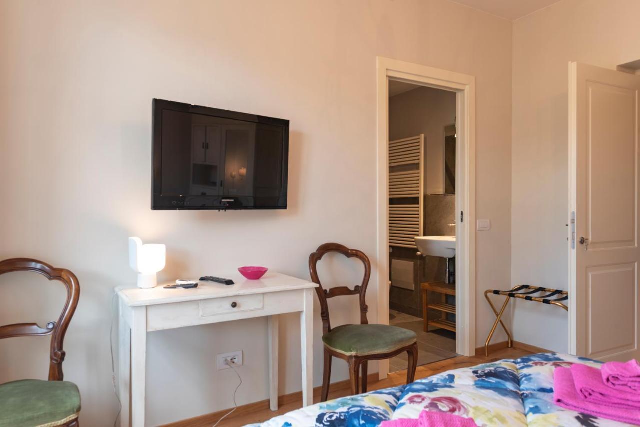 Bed & Breakfast In Lucus *